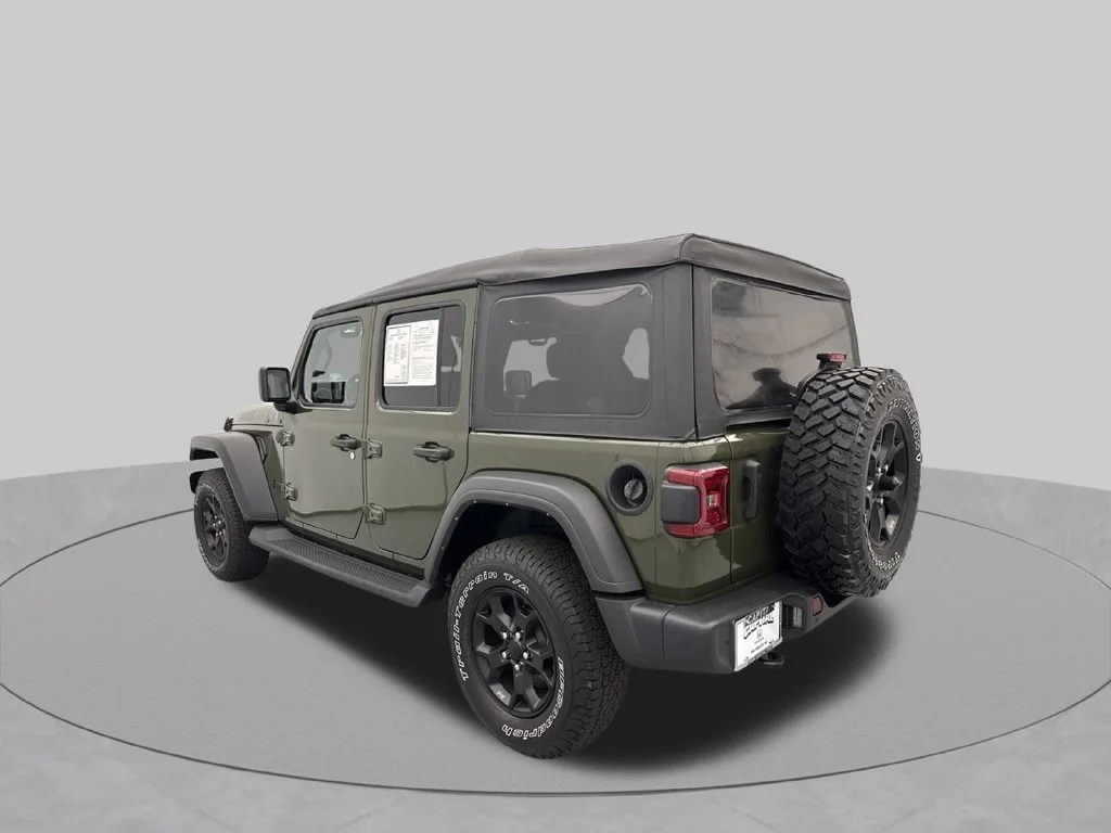 2022 Jeep Wrangler UNLIMITED WILLYS Convertible Slide 4