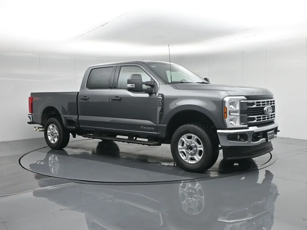 New 2026 Carbonized Gray Metallic Ford XLT image 25