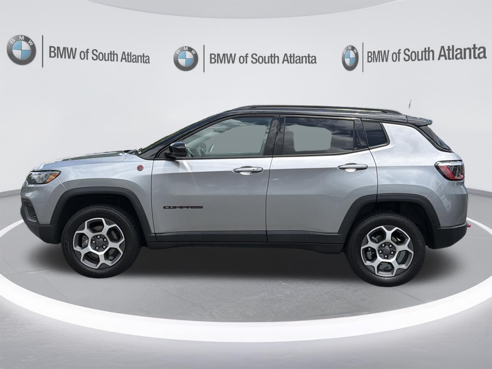 Used 2022 Billet Silver Metallic Clearcoat Jeep Trailhawk image 23