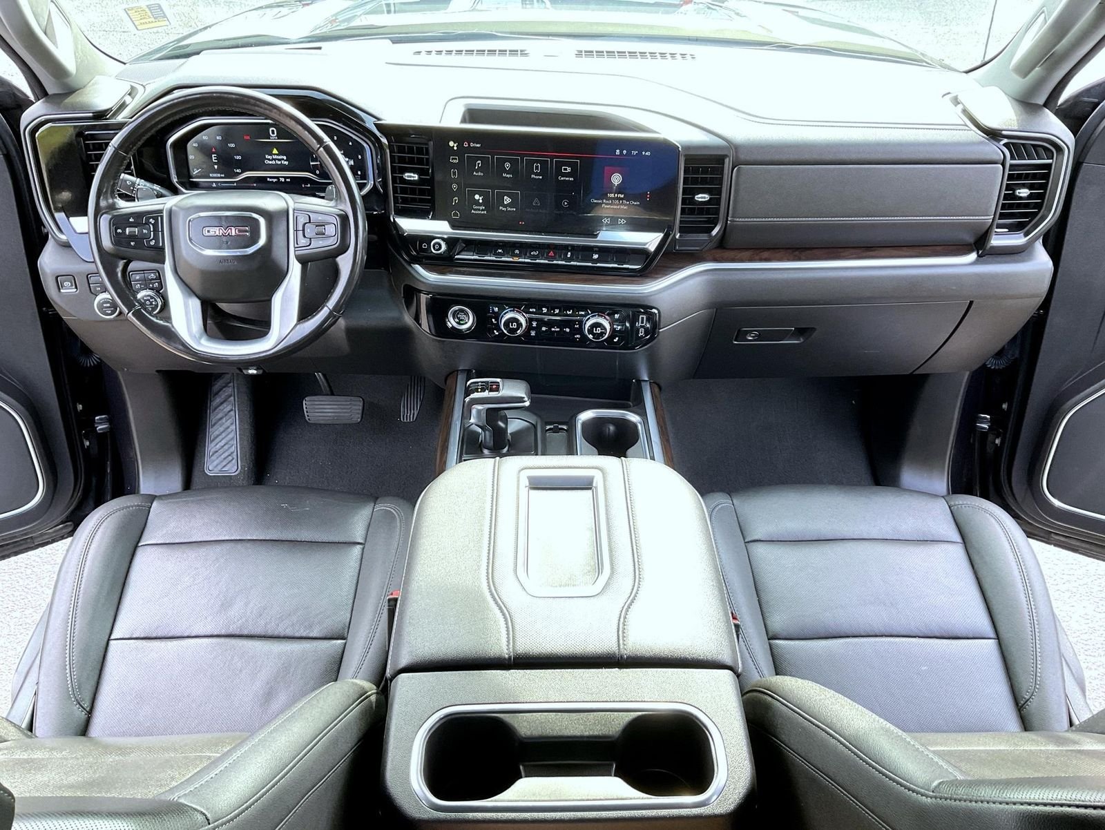 Used 2022 Silver GMC SLT image 12