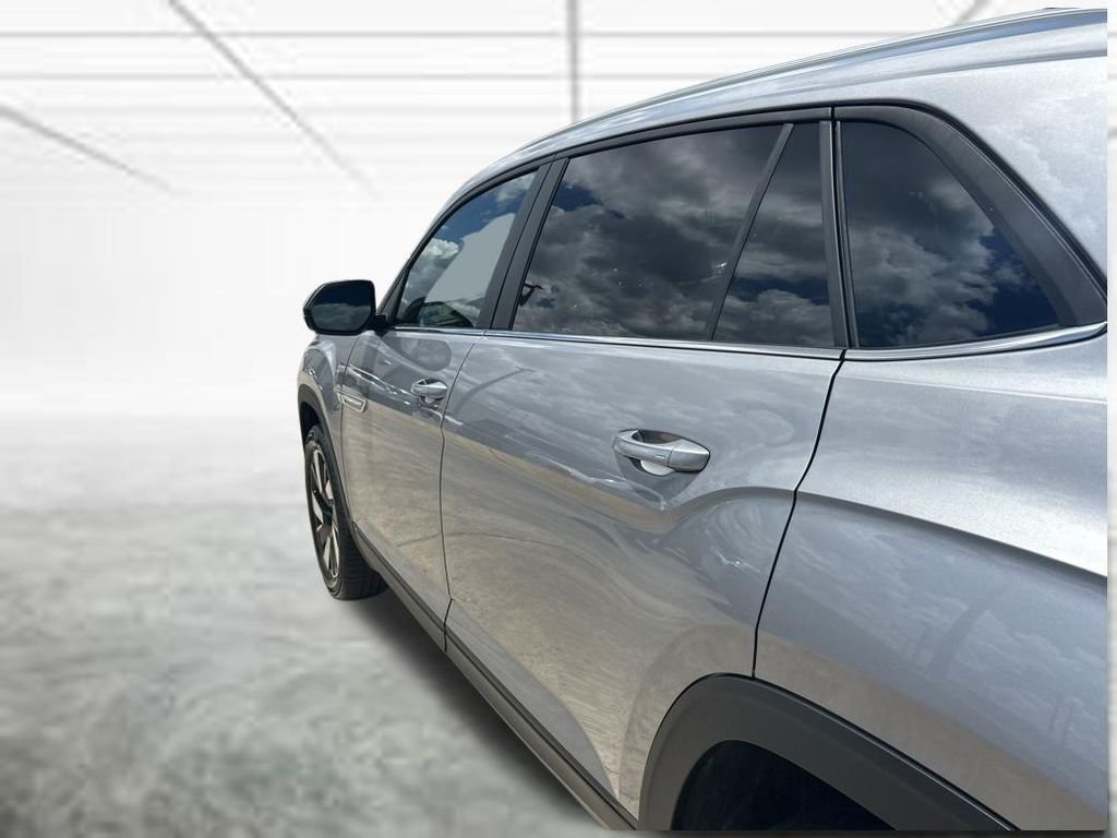 New 2026 Silver Volkswagen 2.0T SE w/Technology image 29