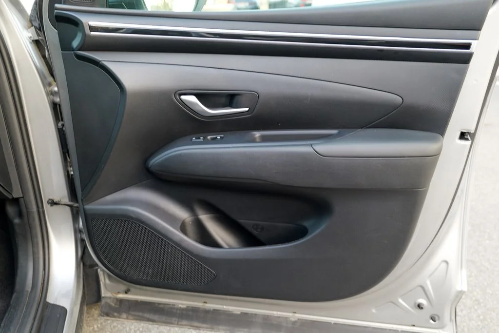 Used 2023 Shimmering Silver Hyundai SEL image 33