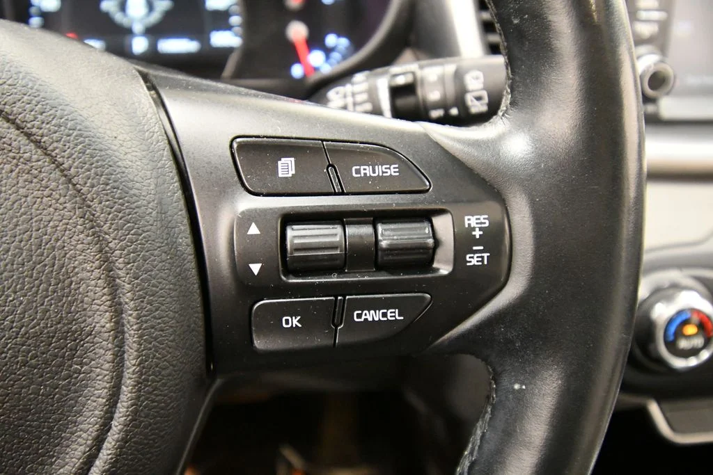 Used 2018 Red Kia SX image 22