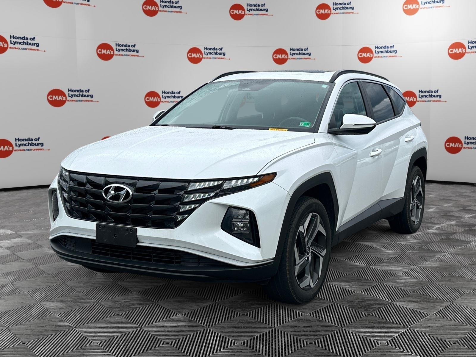 Used 2022 Quartz White Hyundai SEL image 1