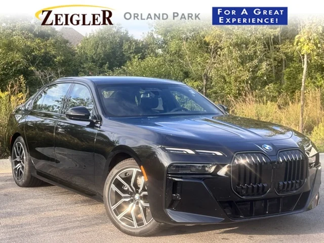 2026 BMW 7 Series 740i xDrive Sedan's photo