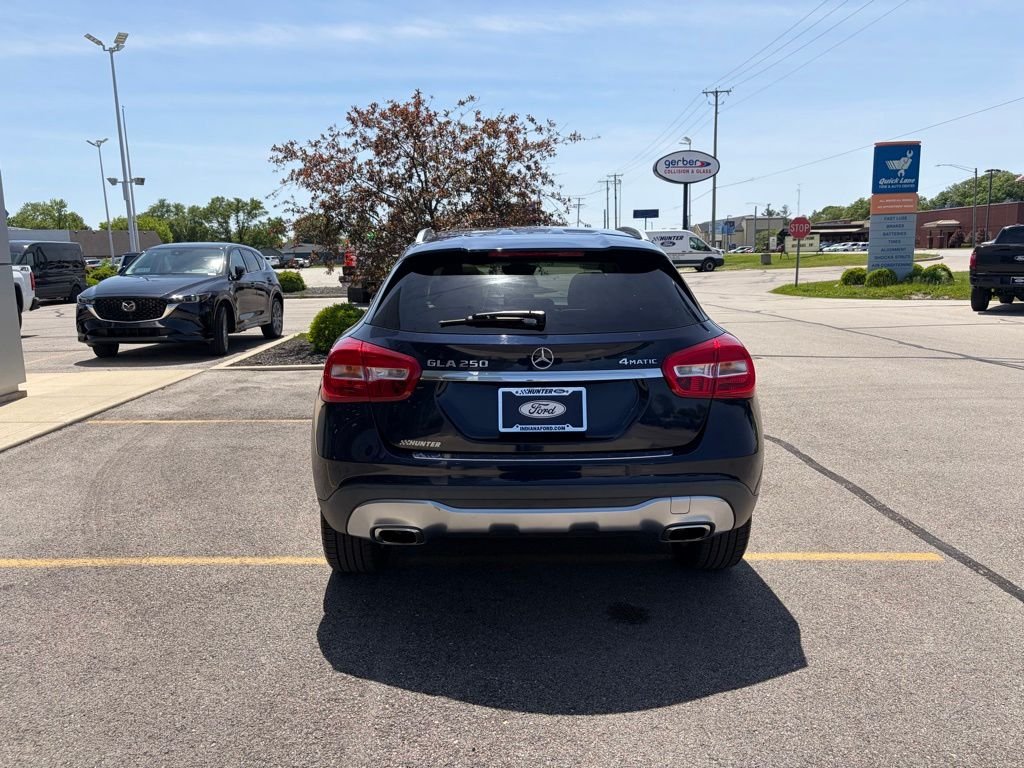 Used 2018 Lunar Blue Metallic Mercedes-Benz GLA 250 image 34