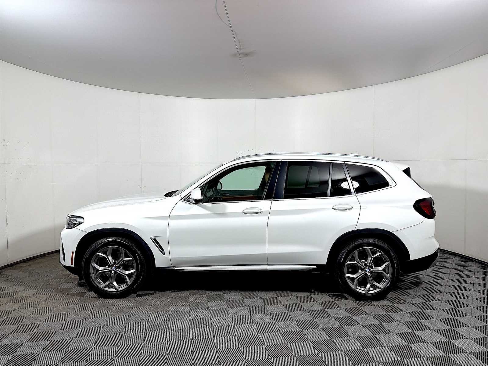Certified Used 2024 Mineral White Metallic BMW xDrive30i image 4