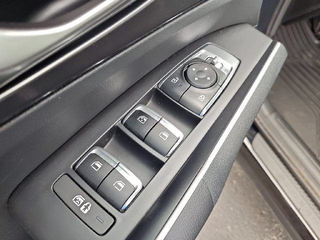 Used 2026 Black Kia LX image 11