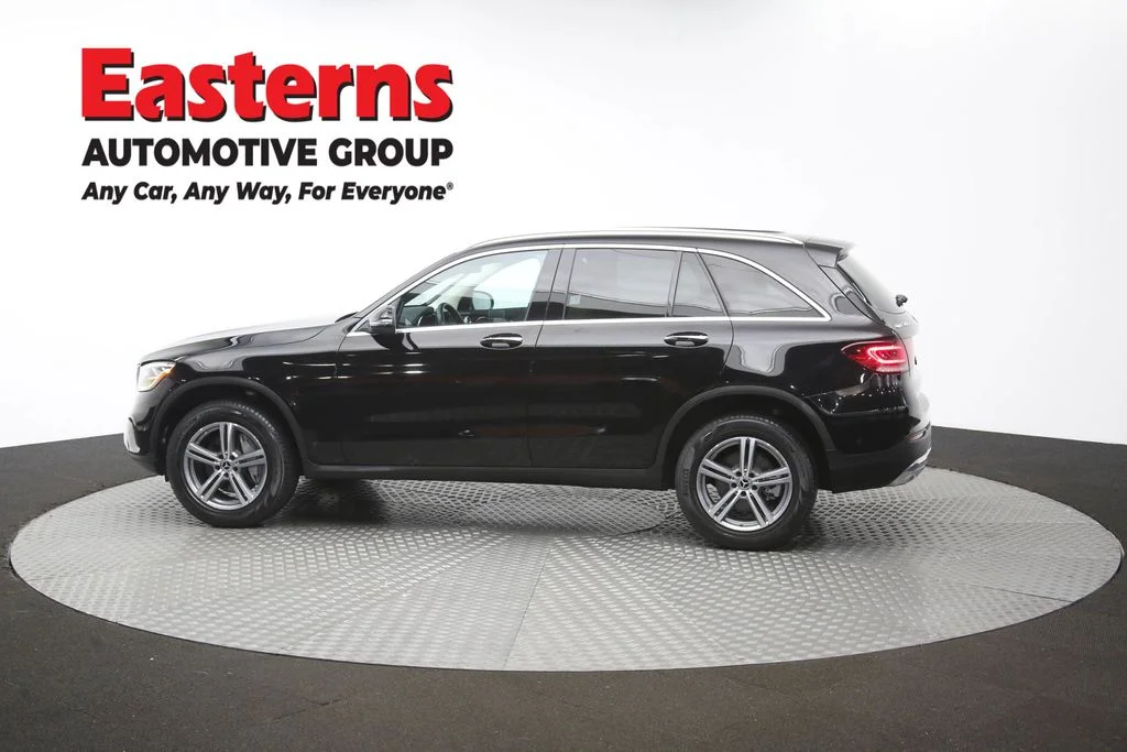 Used 2022 Black Mercedes-Benz GLC 300 image 61
