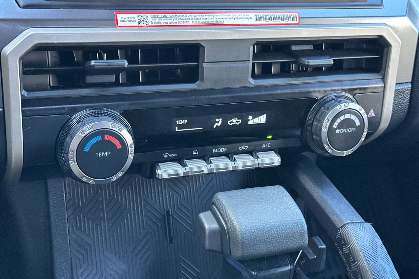 Used 2025  Toyota SR5 image 19