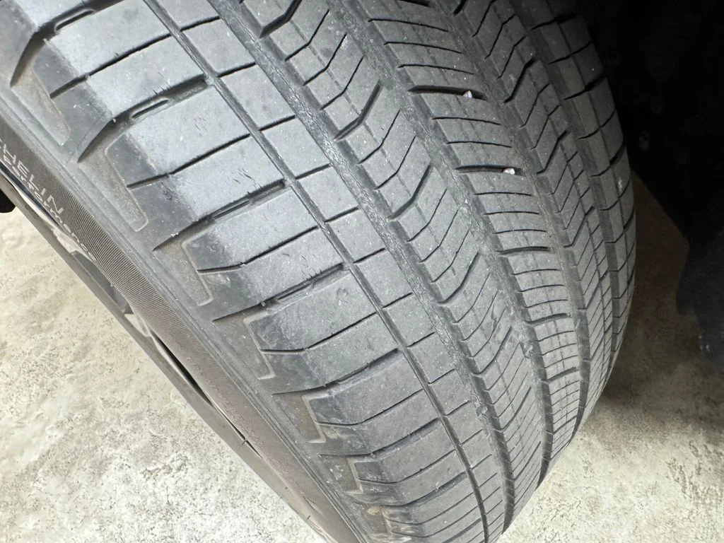 Certified Used 2022 Velvet Jeep Limited image 31