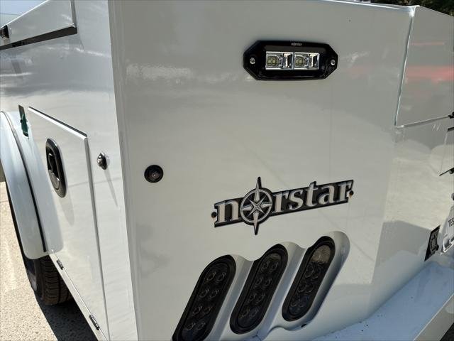New 2026 Bright White Clear-Coat Exterior Paint RAM TRADESMAN Chassis Cab image 26