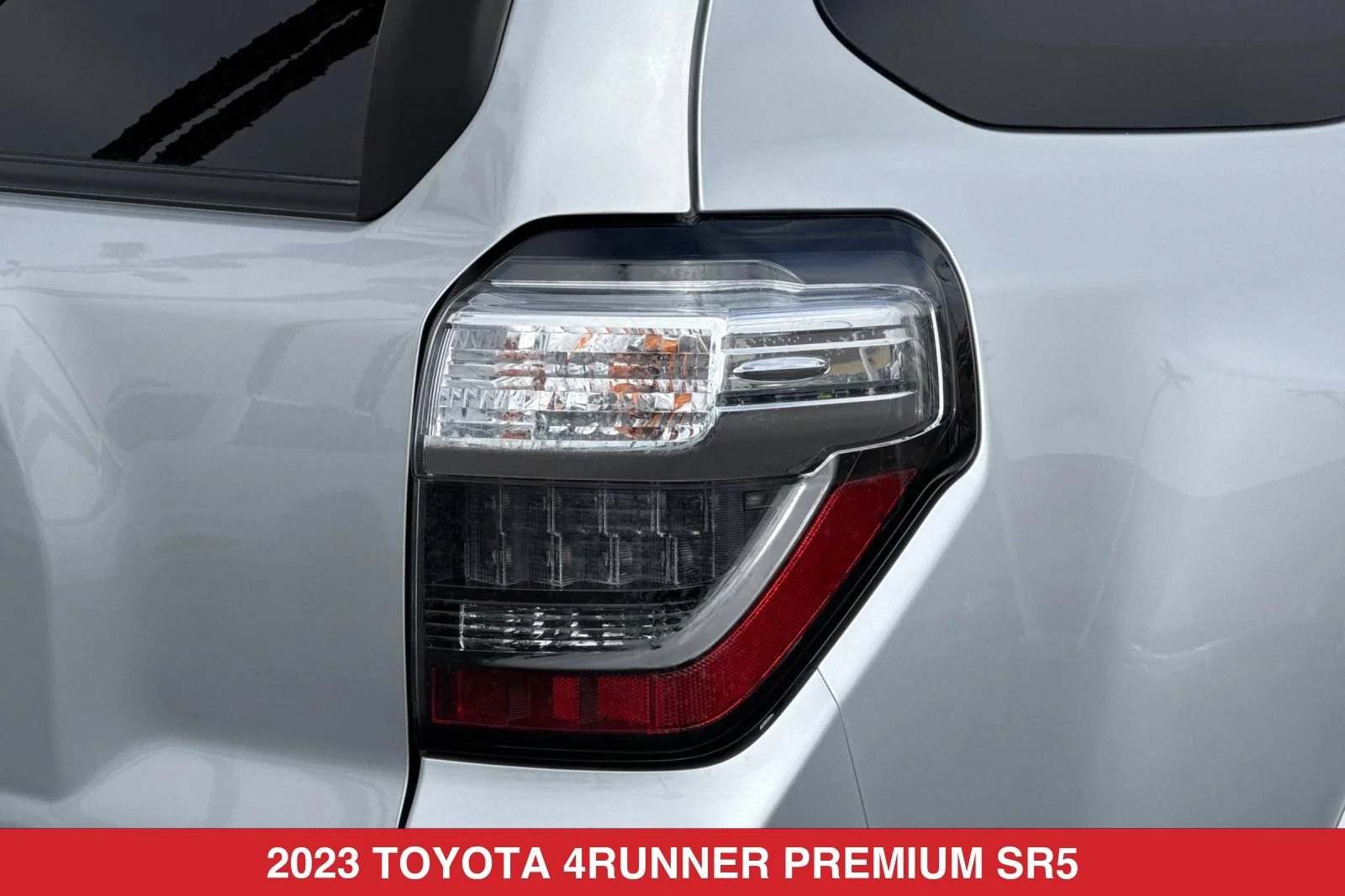 Used 2023 CLASSIC SILVER METALLIC Toyota SR5 Premium image 31