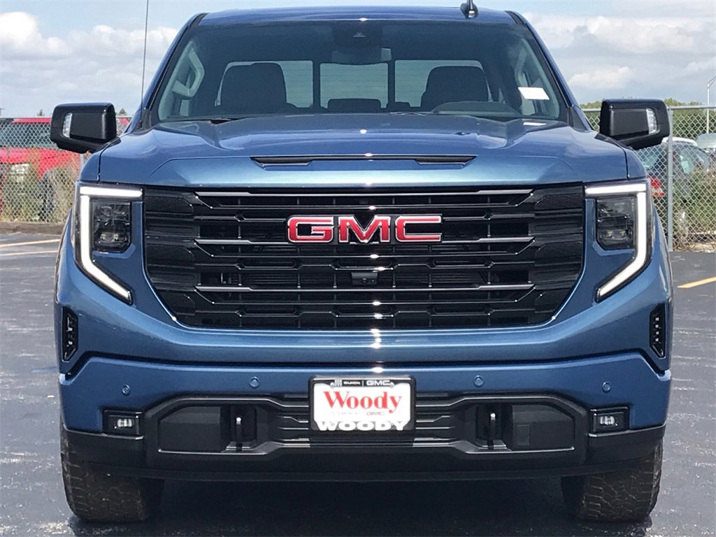 2026 GMC SIERRA - Image 2