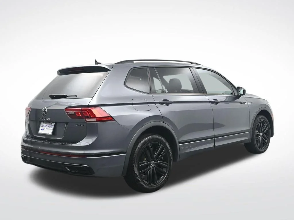 Used 2022 Gray Volkswagen 2.0T SE R-Line Black image 6