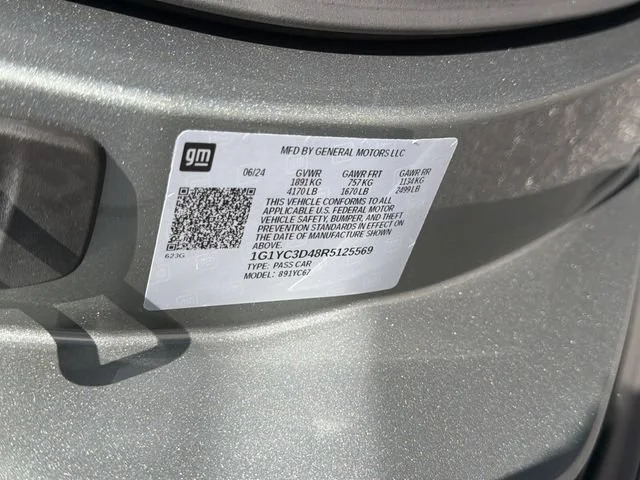 Used 2024 Hypersonic Gray Metallic Chevrolet 3LT image 30