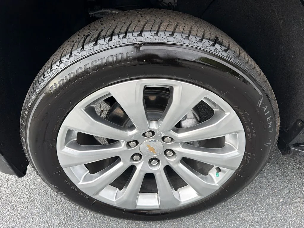Used 2025 Black Chevrolet Premier image 11