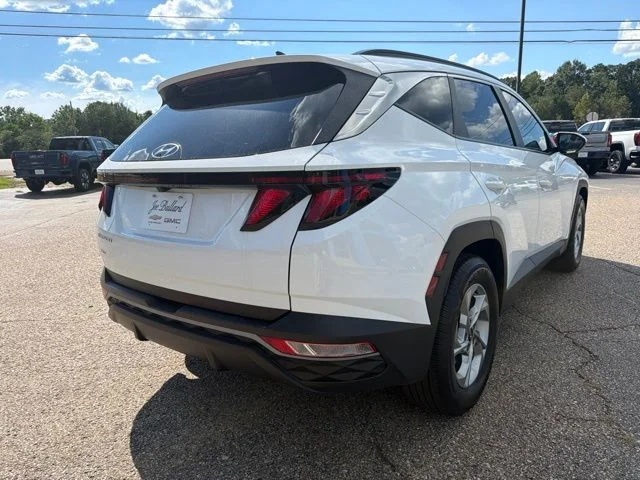 Used 2024 White Pearl Hyundai SEL image 7
