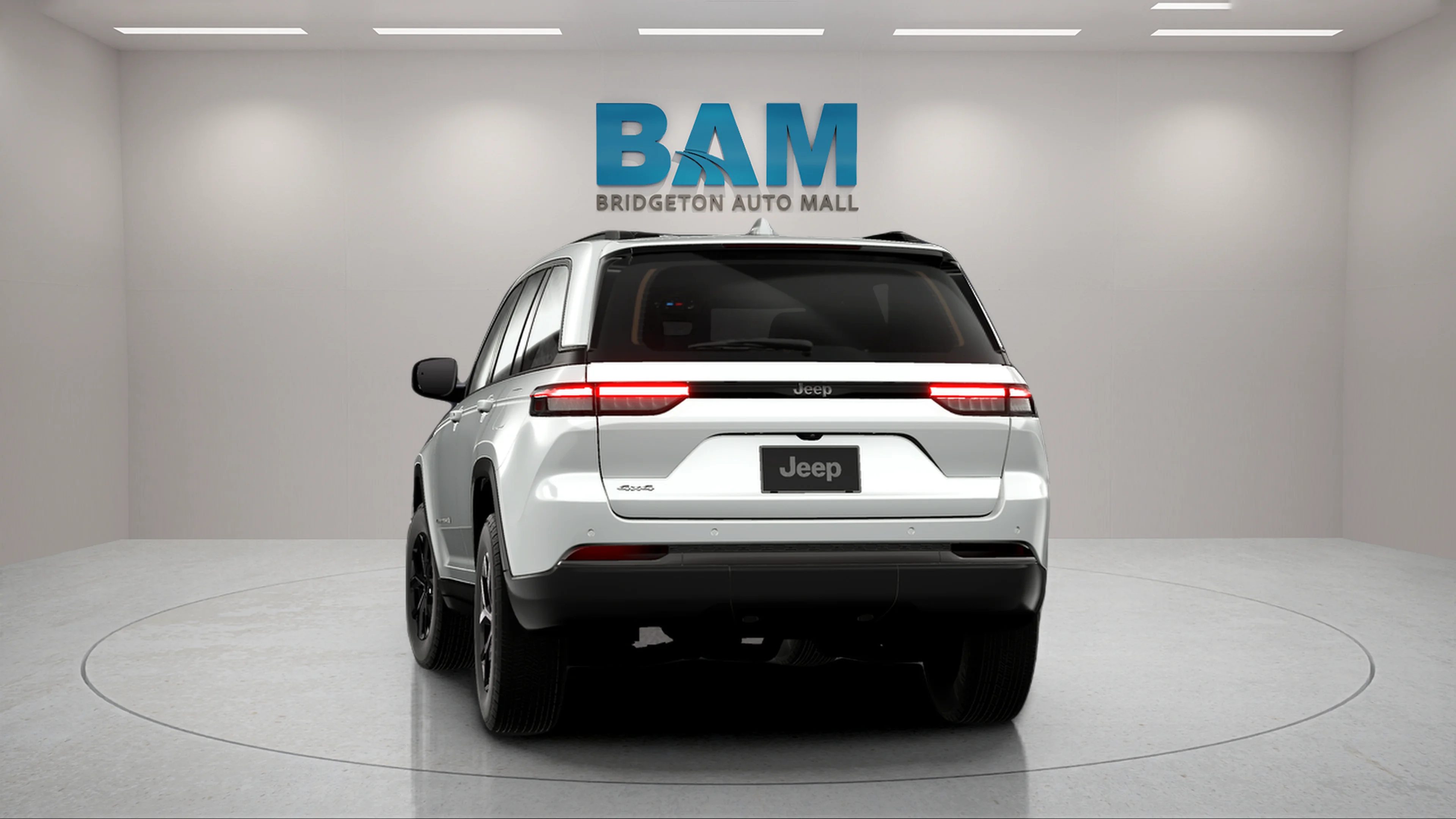 New 2026 Silver Zynith Jeep Laredo Altitude image 9
