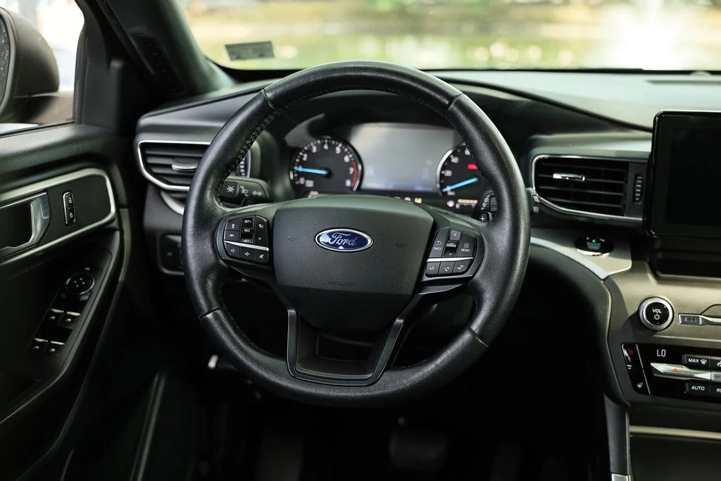 Used 2020 Magnetic Metallic Ford XLT image 27