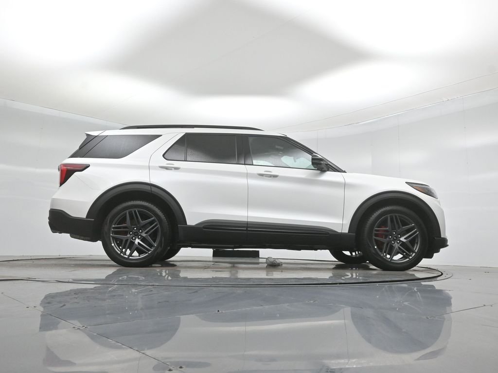 New 2026 Star White Metallic Tri-Coat Ford ST image 49