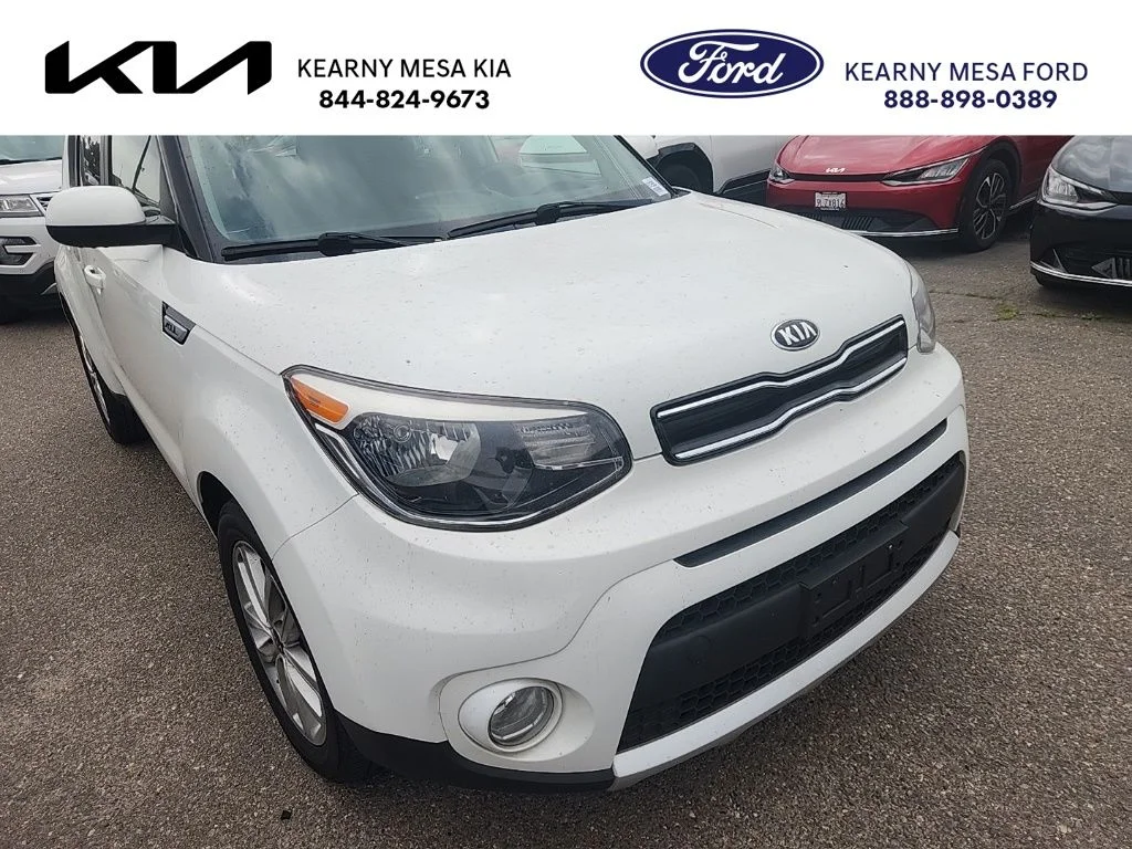 2017 Kia Soul 2.0L + 6 A/T's photo
