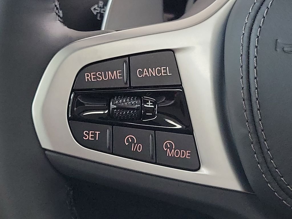New 2026 Dravit Grey Metallic BMW sDrive40i image 10