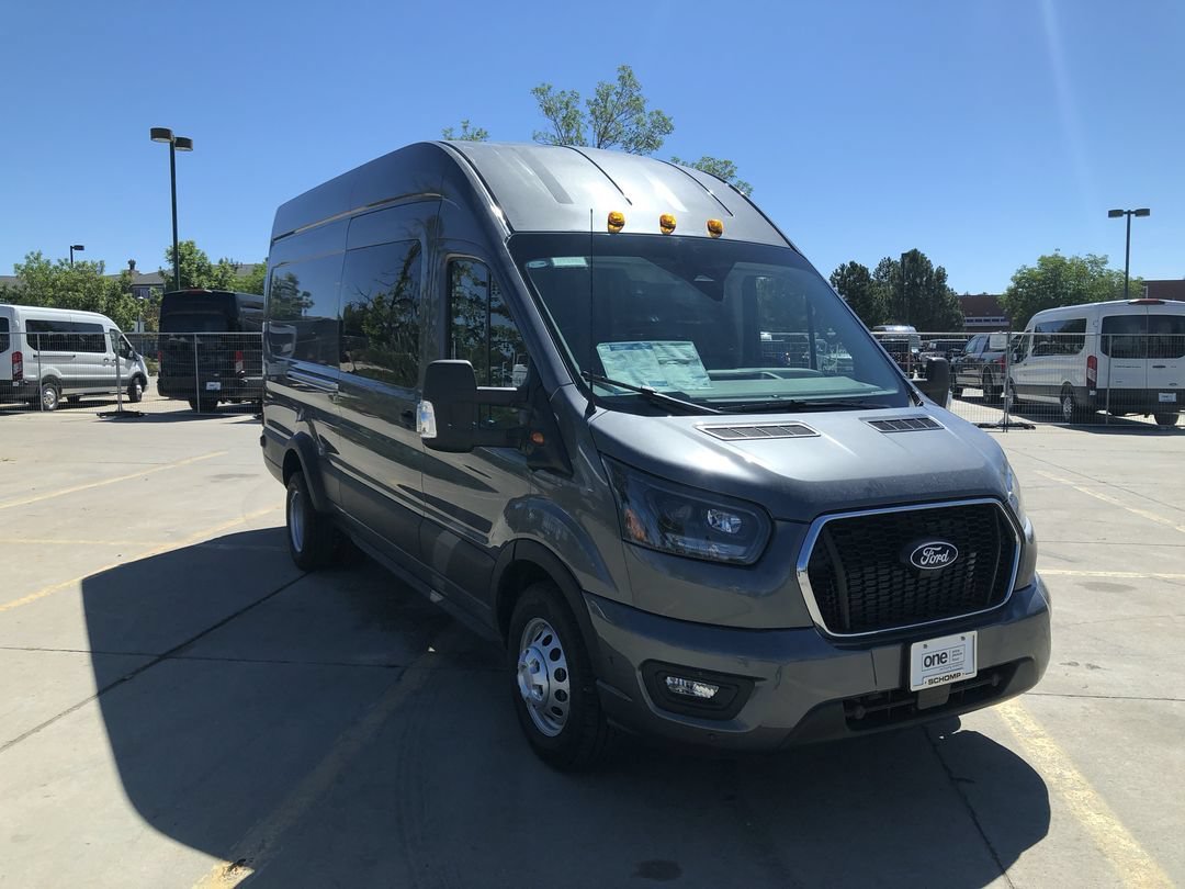 New 2026 Carbonized Gray Metallic Ford  image 5