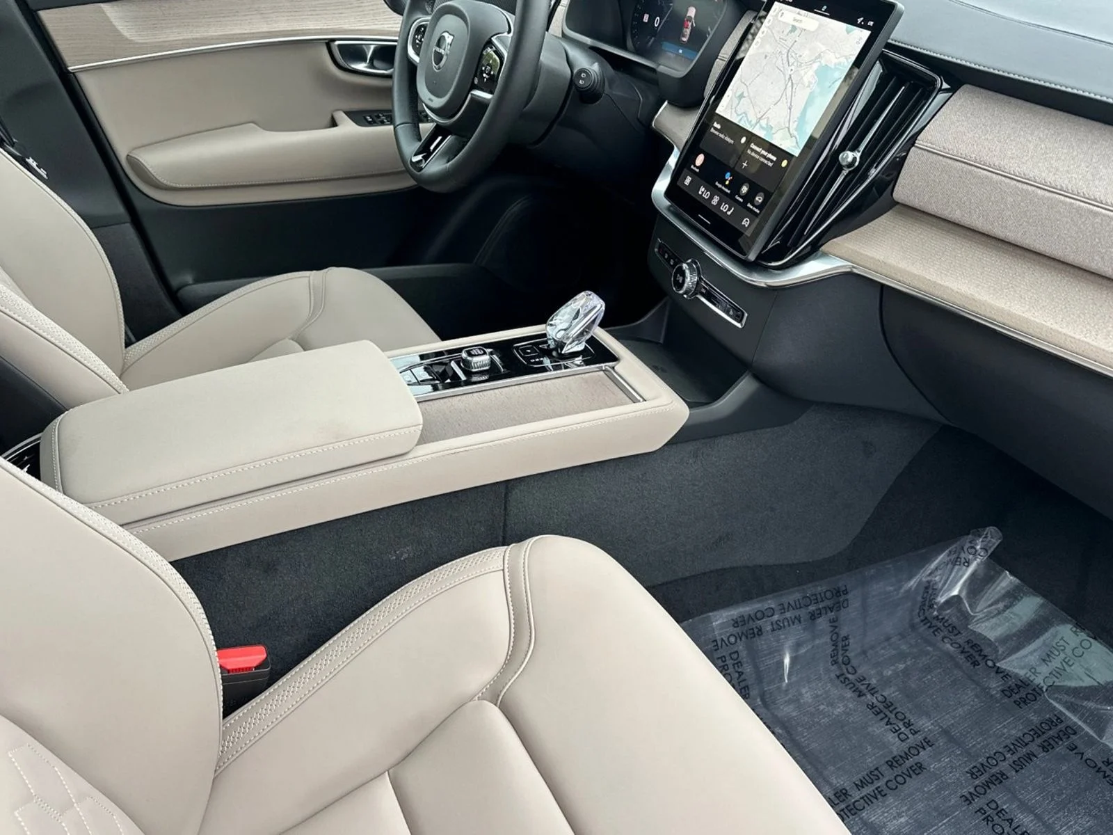 New 2026 Denim Blue Volvo B6 Plus 7-Seater image 19
