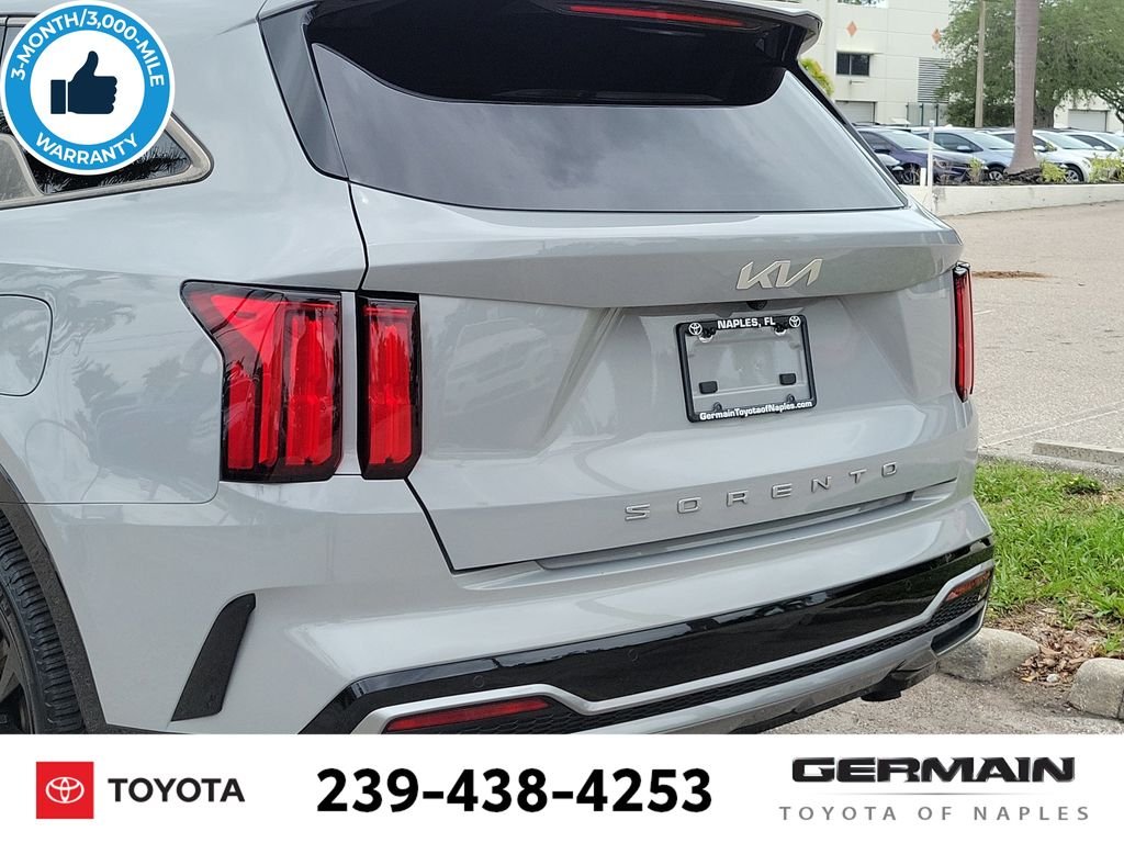 Used 2022 Gray Kia SX image 17