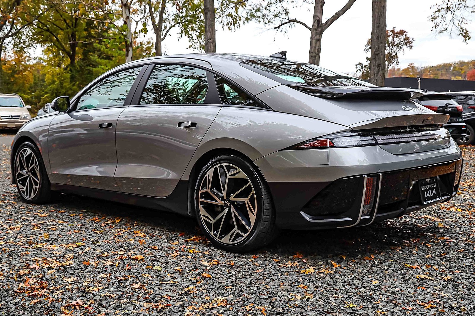 2023 Hyundai Ioniq 6 SEL photo 4