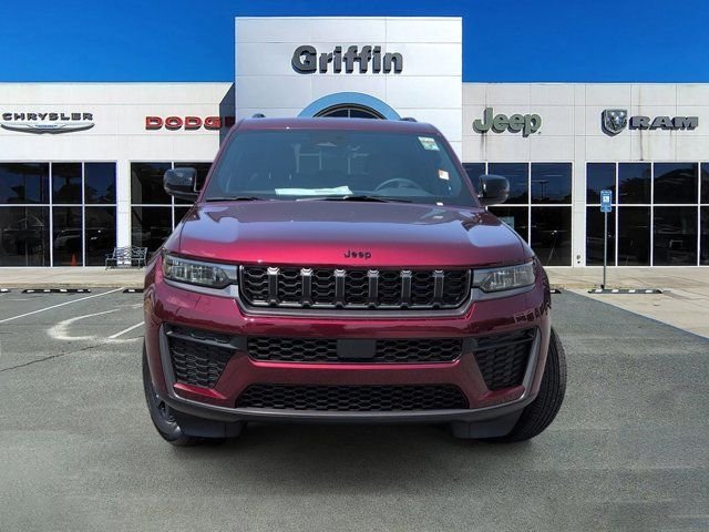 New 2026 Velvet Red Pearl-Coat Exterior Paint Jeep Laredo Altitude image 12