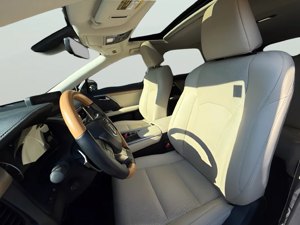 Used 2022 White Lexus 350L image 10