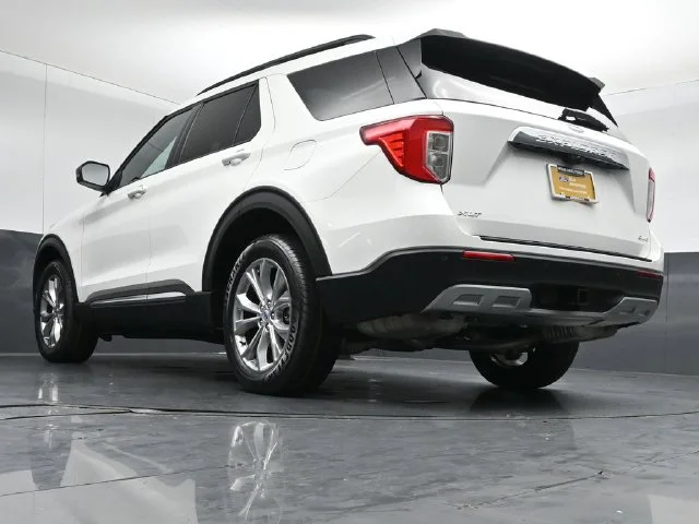 Certified Used 2024 Star White Ford XLT image 42