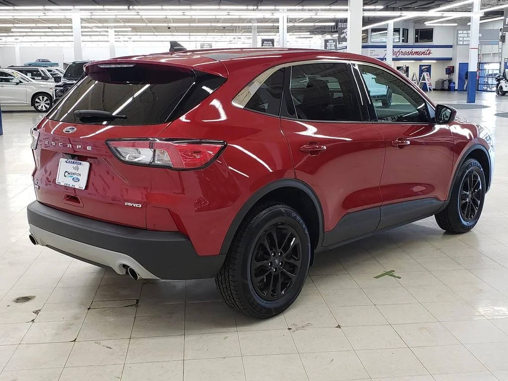 Certified Used 2021 Red Metallic Ford SE image 8