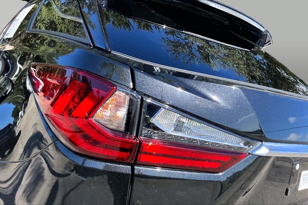 Used 2022 Black Lexus 350 image 29