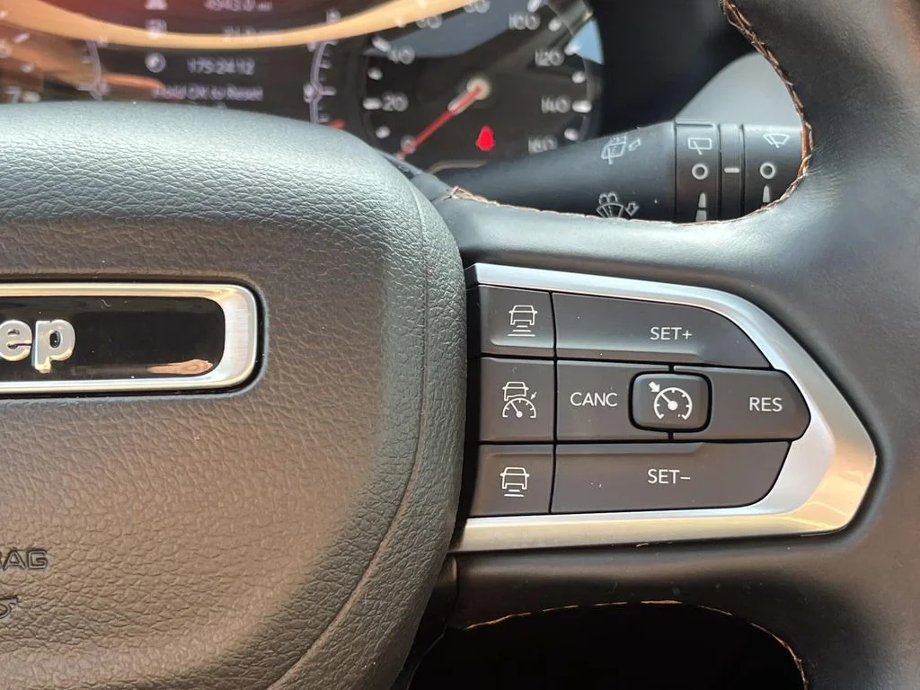 Used 2022 White Jeep Limited image 20