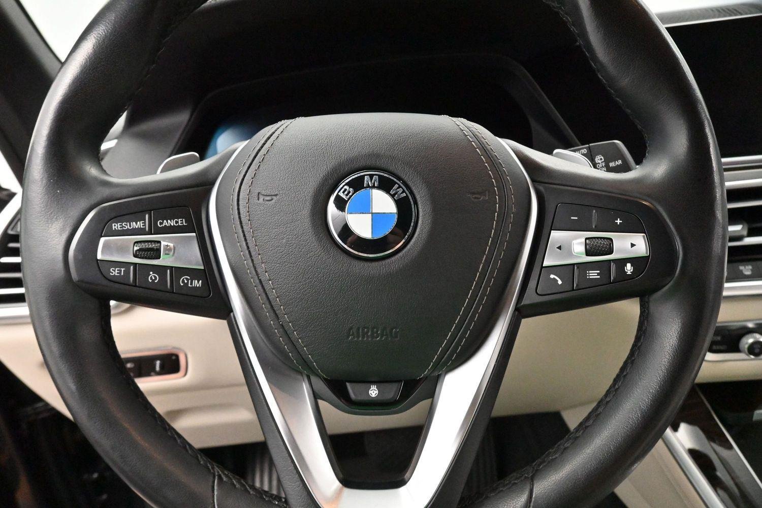 Used 2019 Arctic Gray Metallic BMW xDrive40i image 21