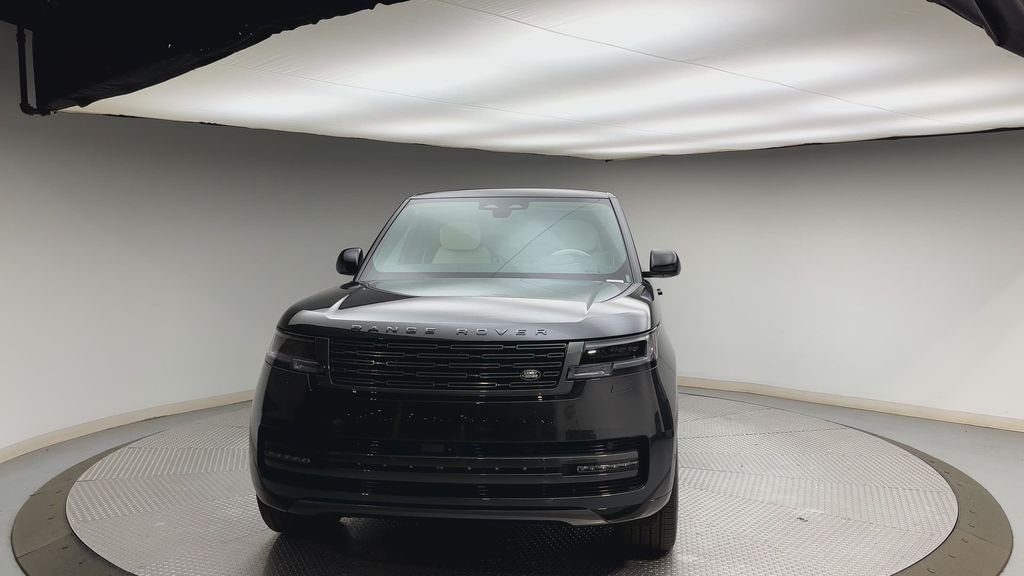 New 2026 Carpathian Grey LAND ROVER Autobiography image 7