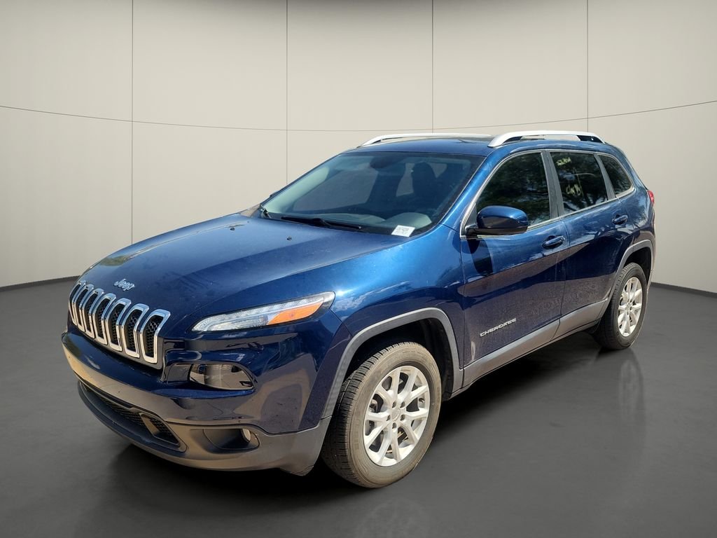 Used 2018 Blue Jeep Latitude Plus image 3