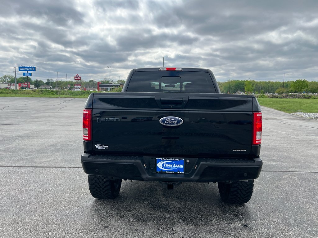 Used 2016 Shadow Black Ford XLT image 7