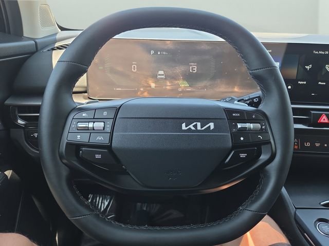Used 2026 Fusion Black Kia S image 21
