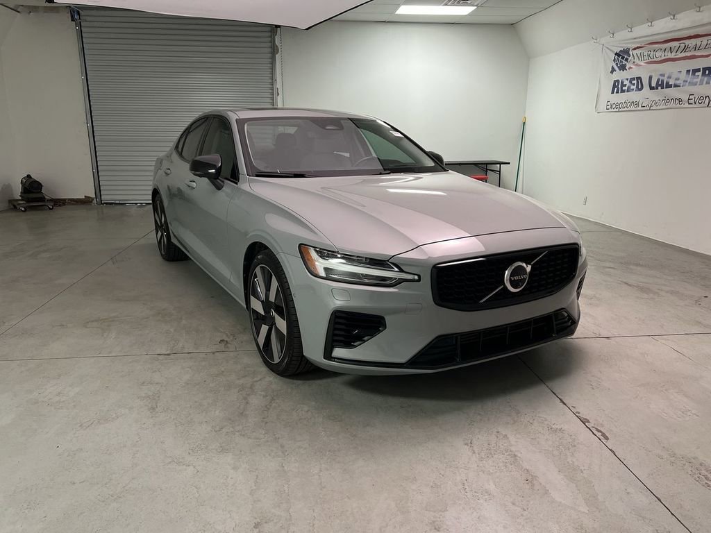 2024 Volvo S60 T8 Recharge Ultimate Dark Theme AWD's photo