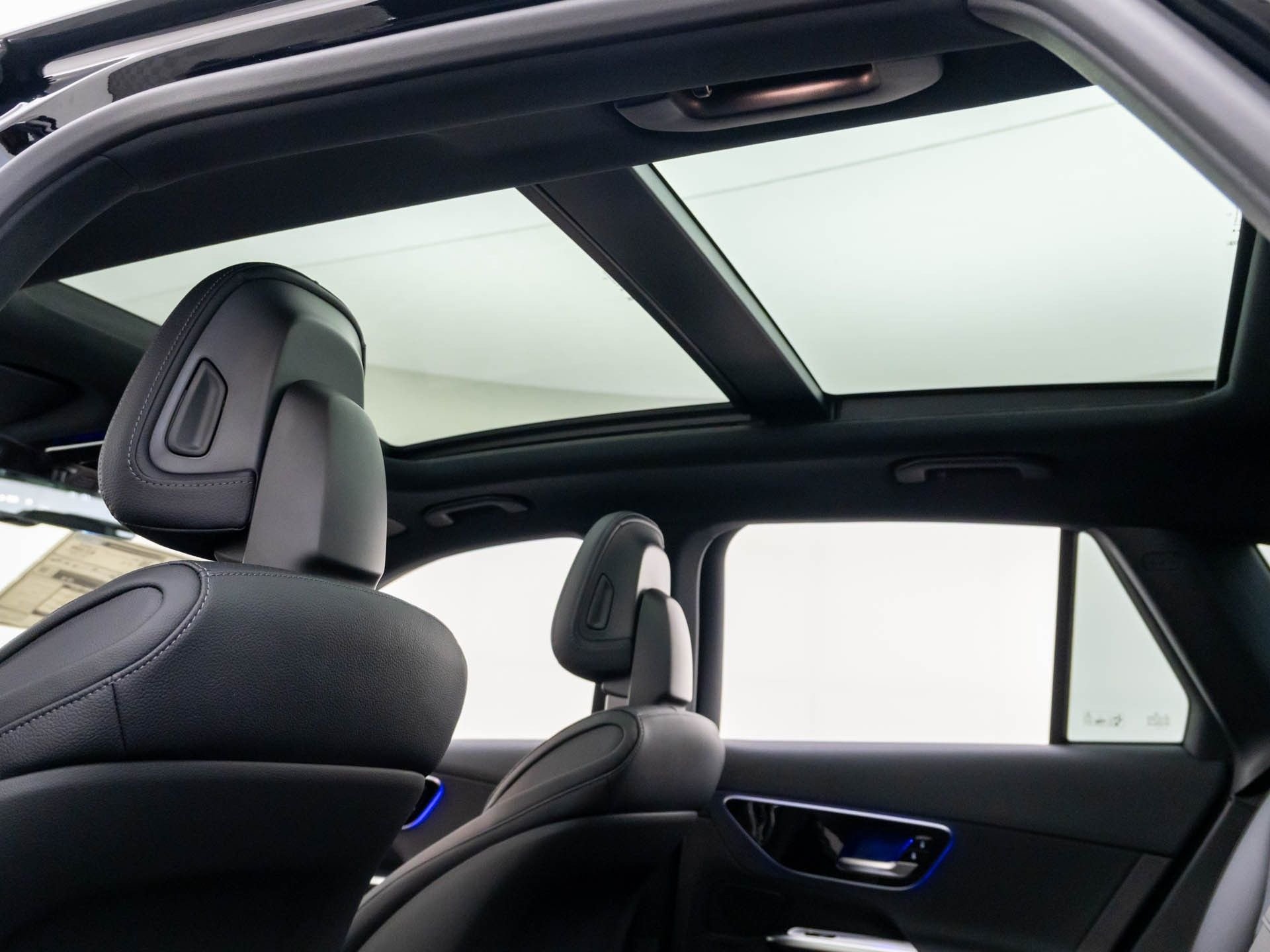 New 2026 Black Mercedes-Benz GLC 300 image 17