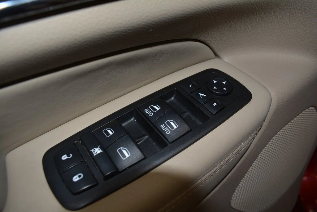 2014 Jeep Grand Cherokee Overland - Photo 8