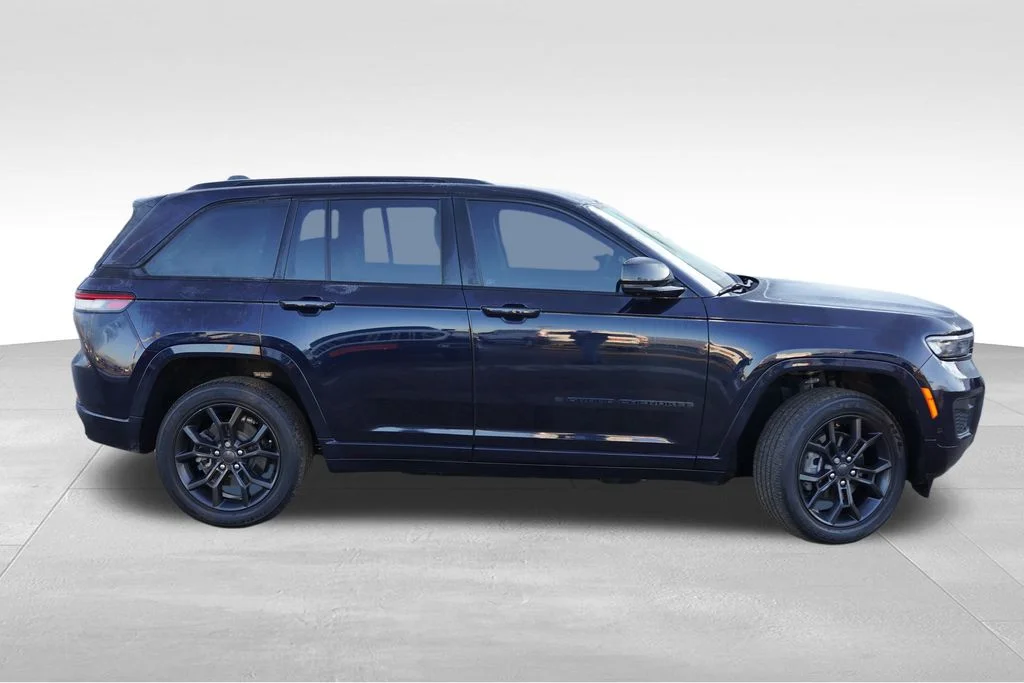Pre-Owned 2023 Jeep Grand Cherokee 30th Anniversary 4xe 4D Sport
