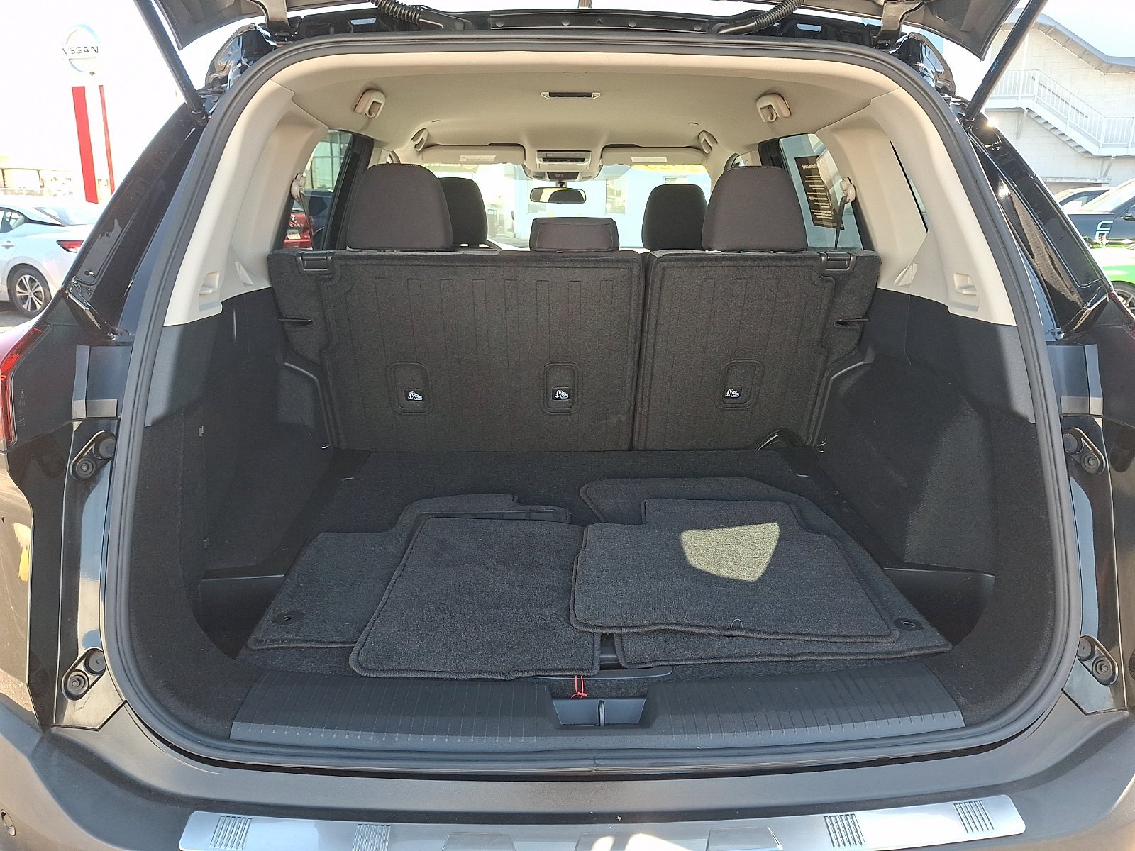 Used 2023 Super Black Nissan SV image 28