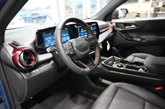 2027 Chevrolet Equinox RS - Photo 21