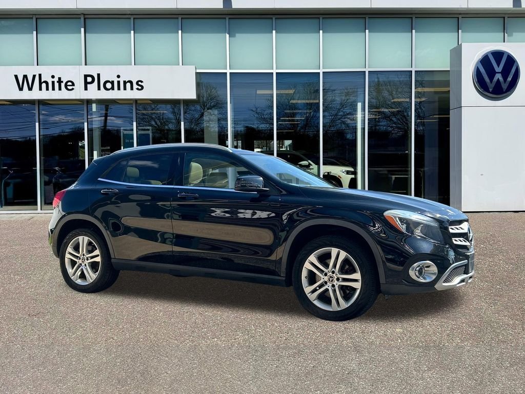 Used 2018 Black Mercedes-Benz GLA 250 image 1