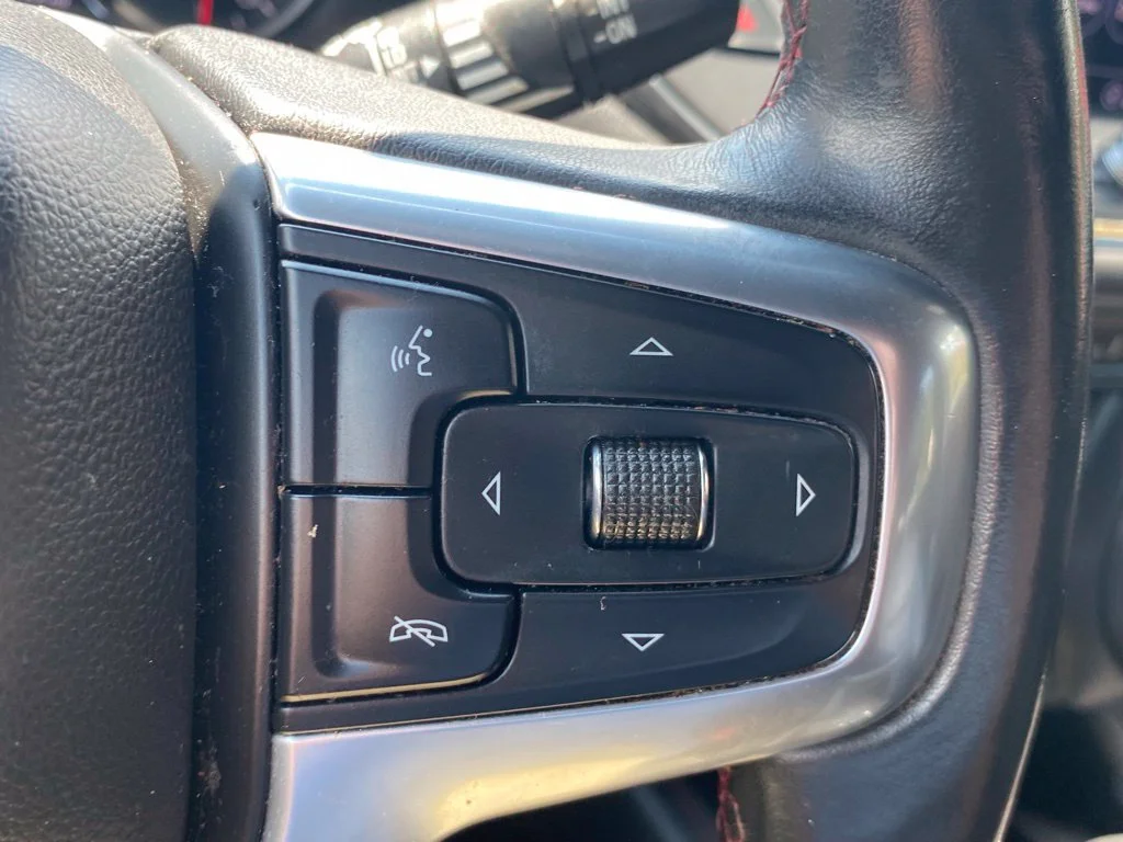 Used 2020 Red Chevrolet RS image 26